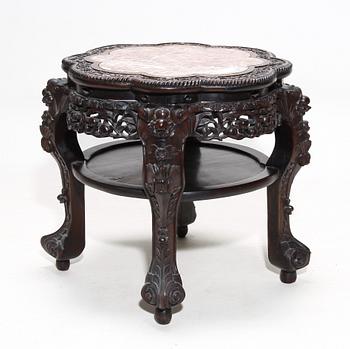 BORD, orientaliskt, 1900-talets första hälft.