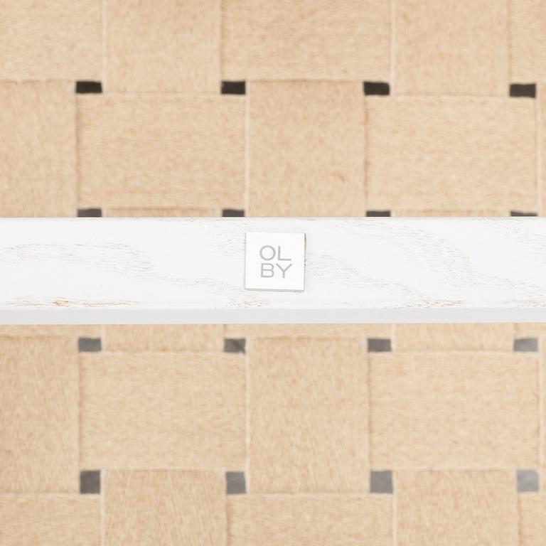 Kerstin Olby, a set of 6 'Lin' chairs and a 'No Limit' dining table, 21st Century.