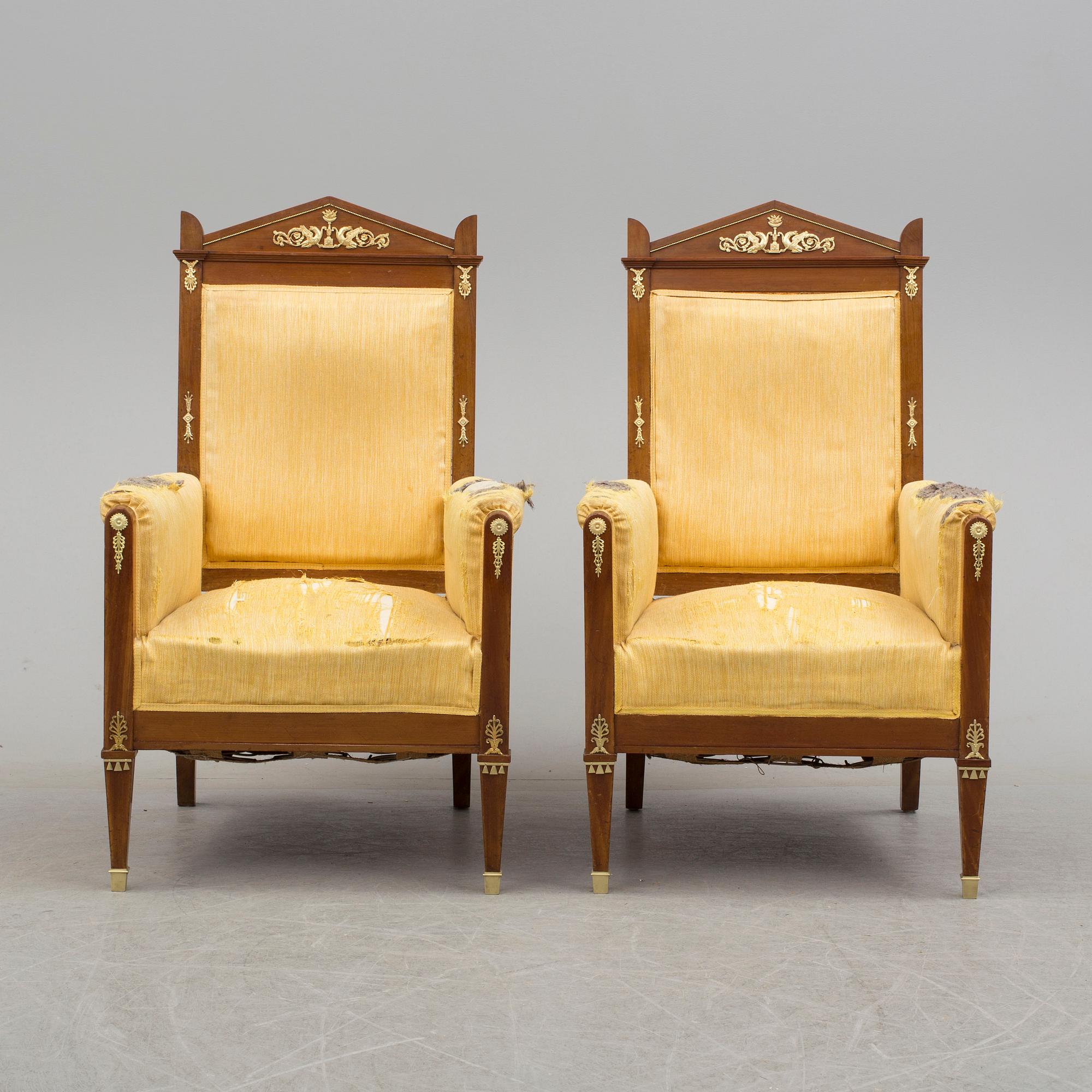A pair of easy chairs, early 20th century.