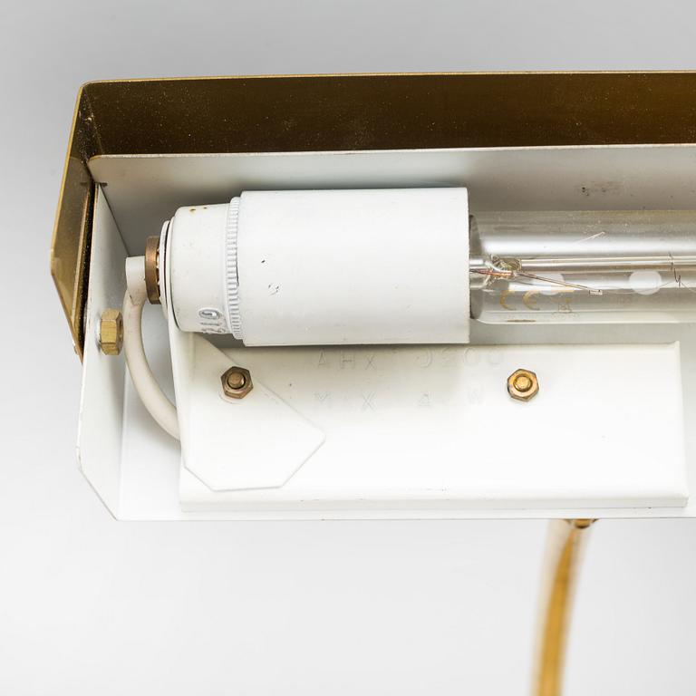 A BRASS PIANO LAMP, AHX0200, mid 20th century.