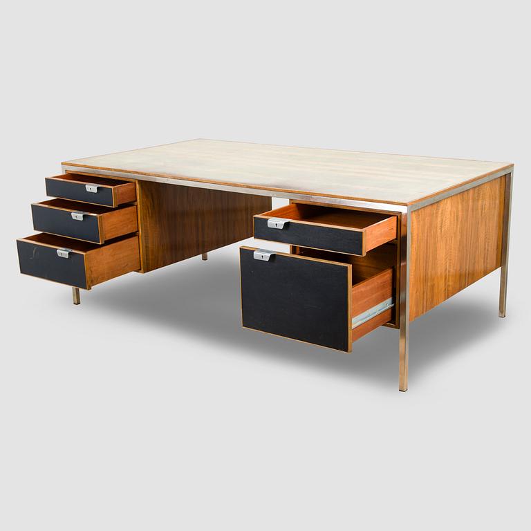 Kirjoituspöytä, HH. Martyn & Co Ltd, päivätty kesäkuu 1966.