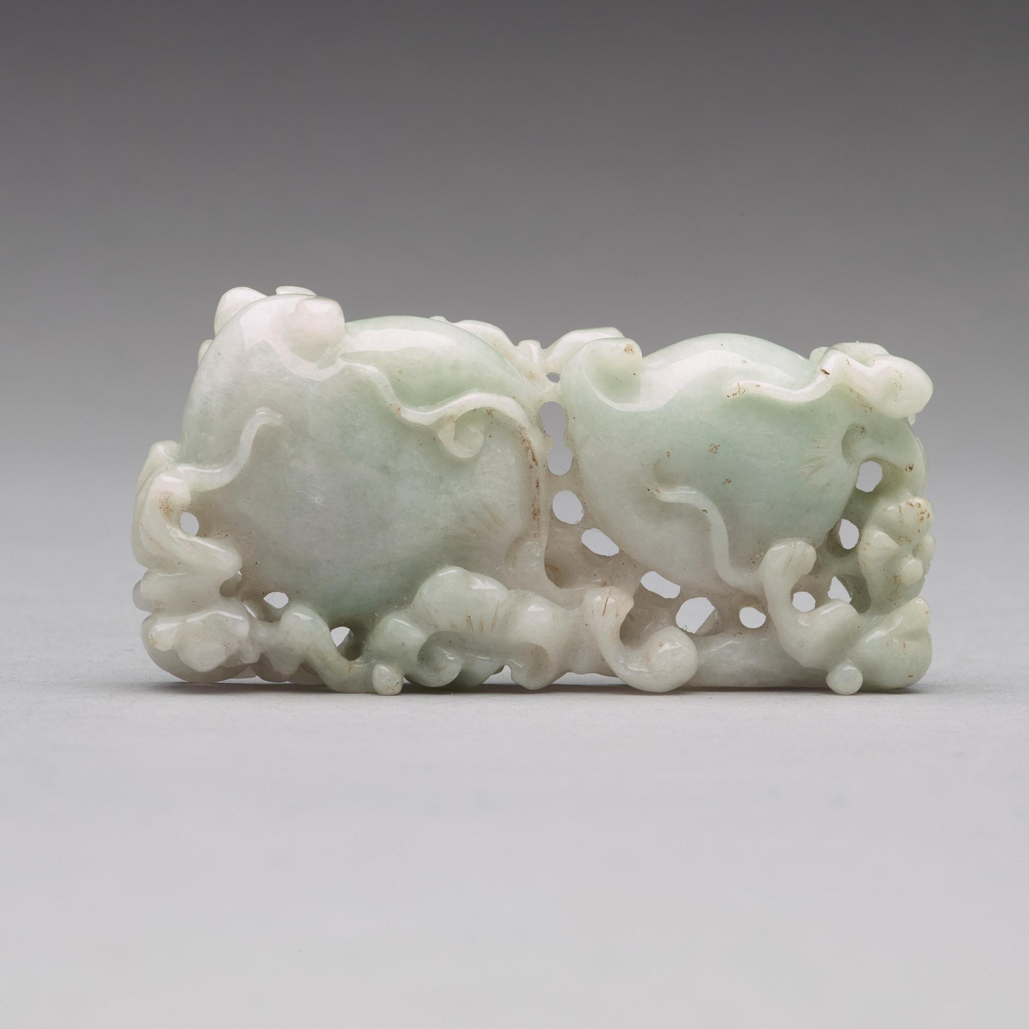 SKULPTUR, nefrit. Kina, 1900-tal.