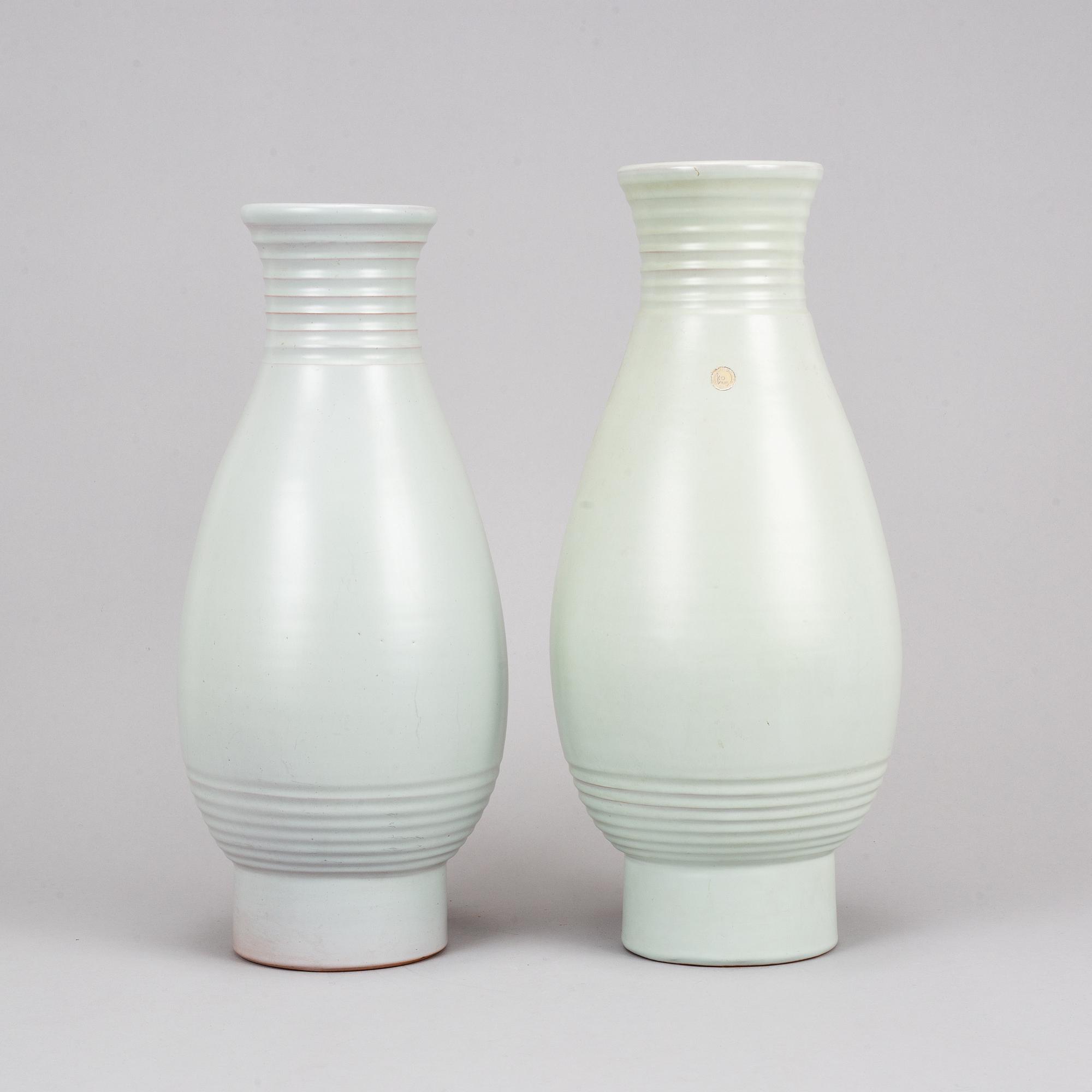 Ewald Dahlskog, two similar faiance vases,  Bo Fajans.