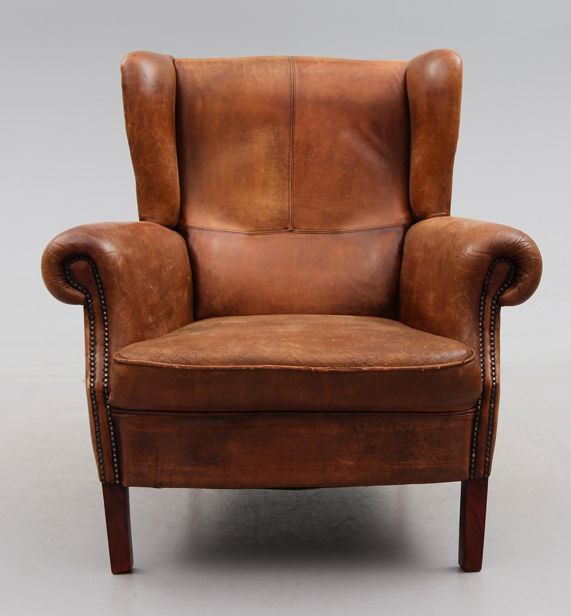 ÖRONLAPPSFÅTÖLJ, 1900-talets andra hälft.