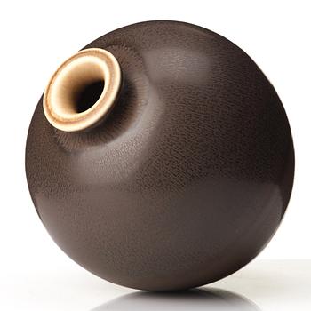 Berndt Friberg, a stoneware vase, Gustavsberg studio, Sweden 1973.