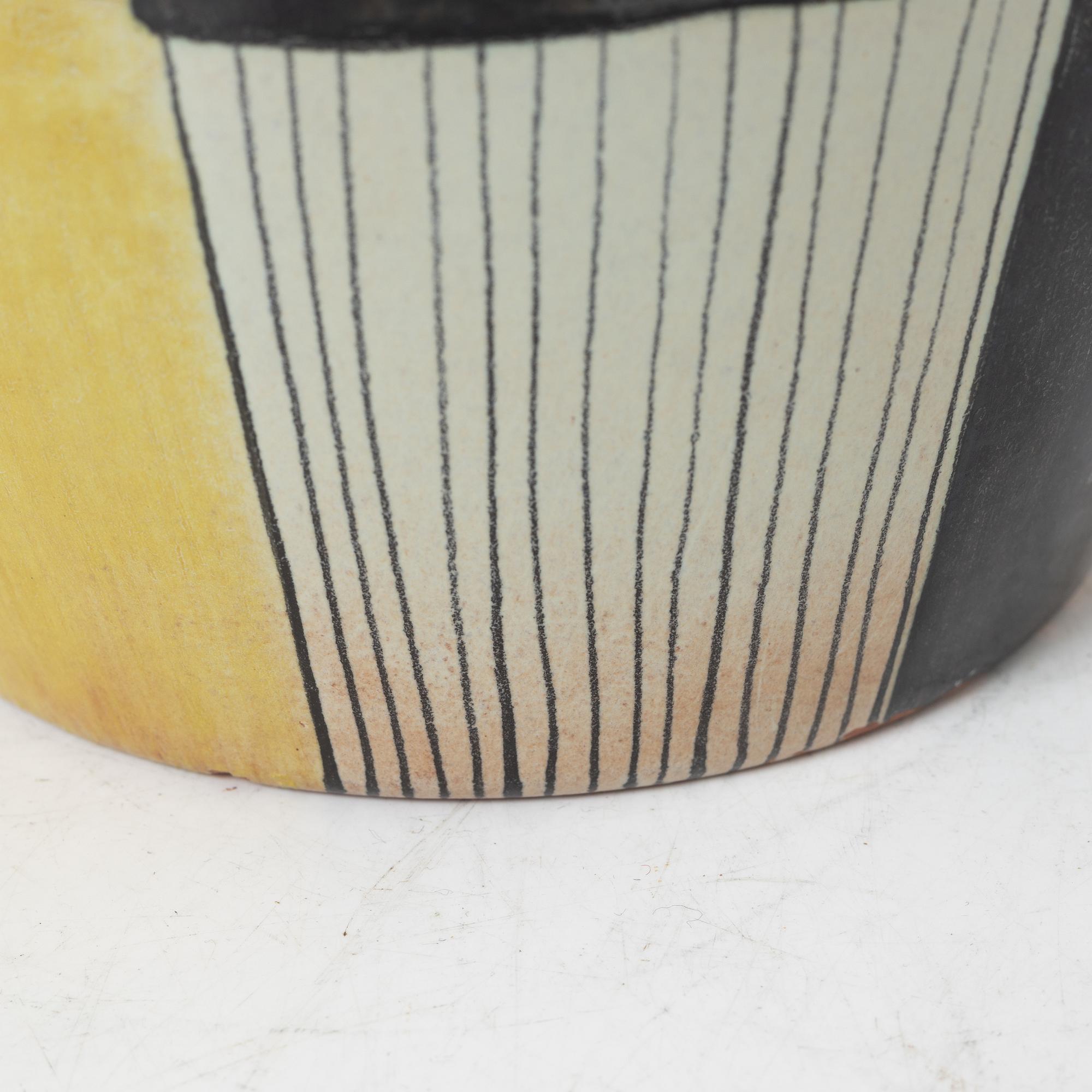 Carl-Harry Stålhane, vas, s k "Torro-fajans", dekor av Aune Laukkanen, Rörstrand, 1950-tal.