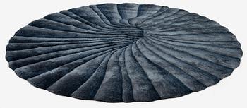Diana Orving, a carpet 'Disappearance II', round diameter 300 cm, Ferreira de Sá, Portugal.