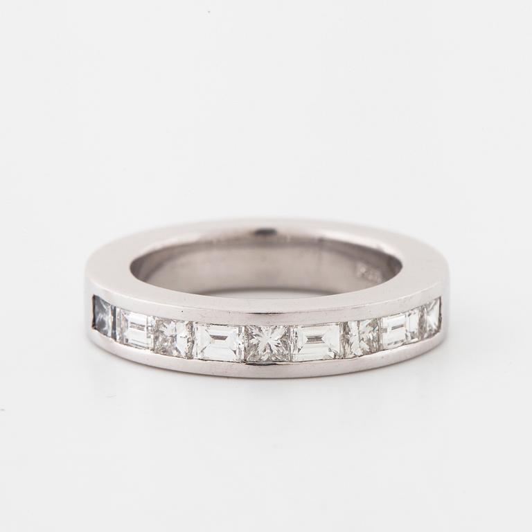 A princess- and baguette-cut diamond ring.