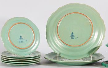 PARTI KERAMIK, 11 delar, bl.a Ewald Dahlskog, Bo Fajans. 1930-tal.