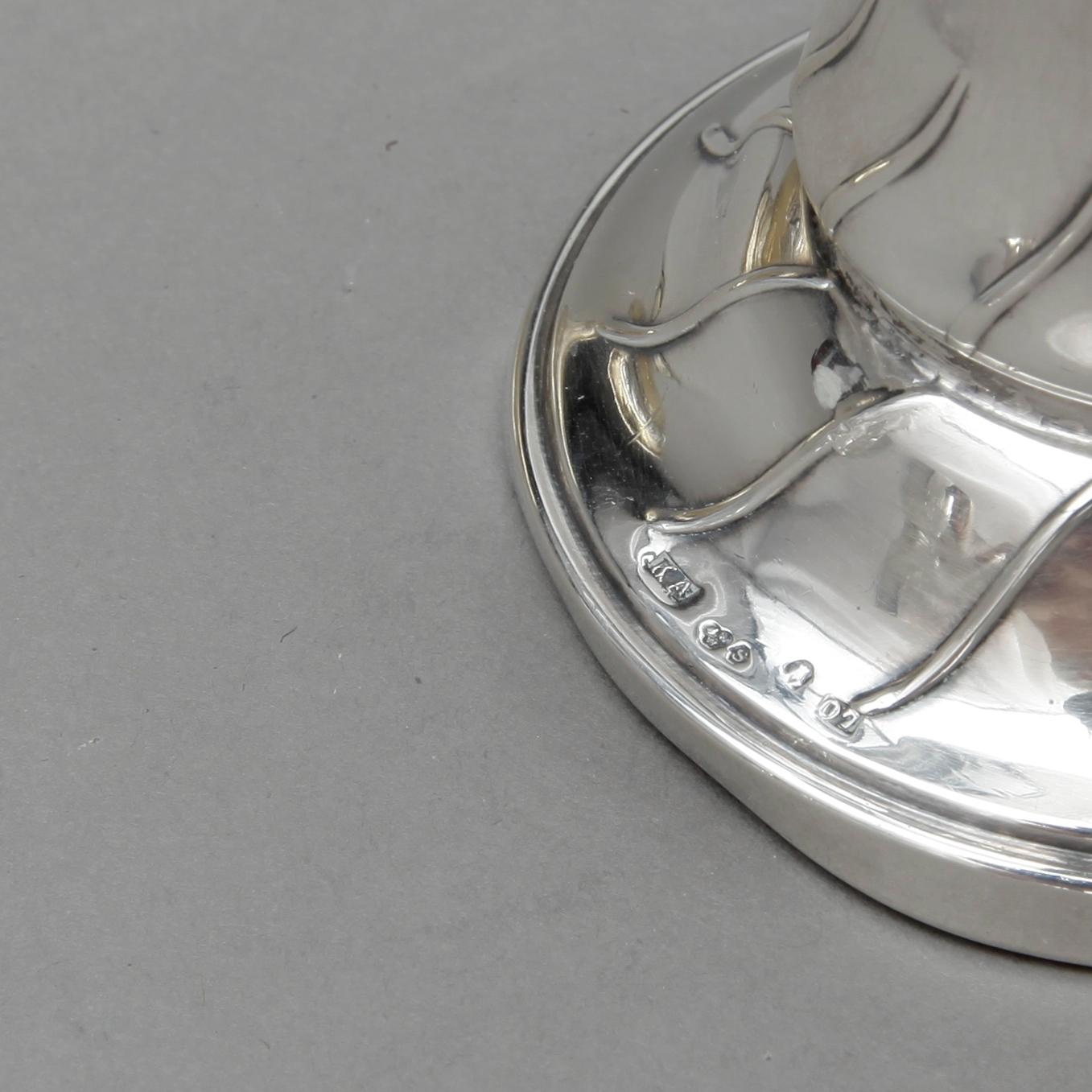 PARTI SILVER, 5 st, däribland C G Hallberg, Stockholm, 1900-talets första hälft, vikt ca 462 gram.