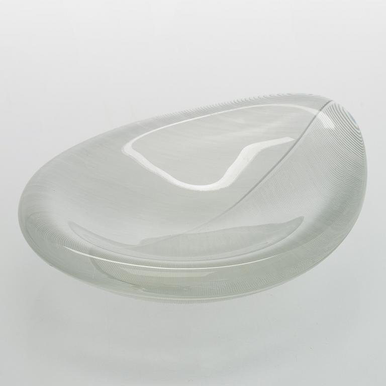 Tapio Wirkkala, A glass bowl "Lehti" (Leaf), signed Tapio Wirkkala Iittala -55.