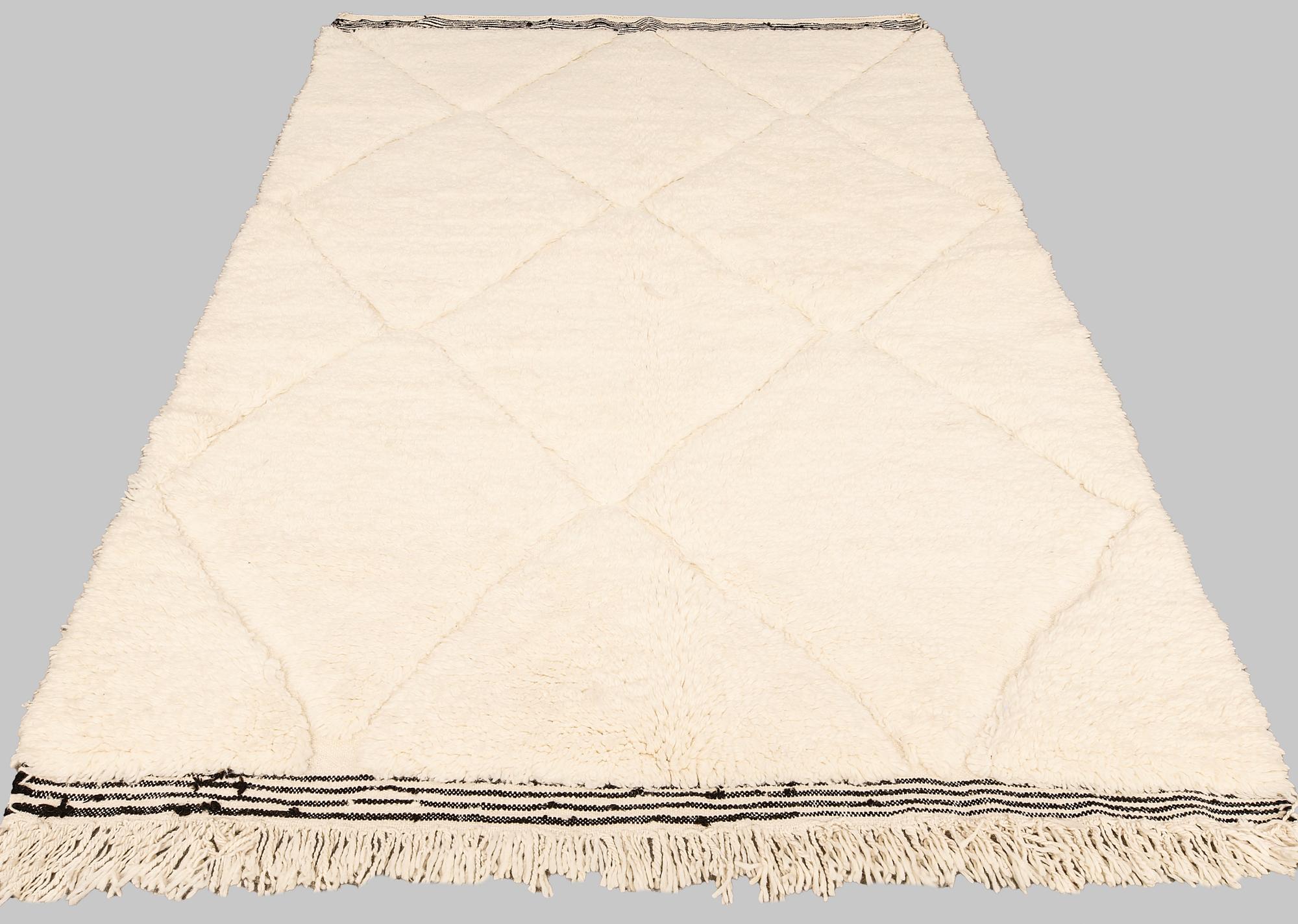 Rug, Morocco, approx. 243 x 155 cm.