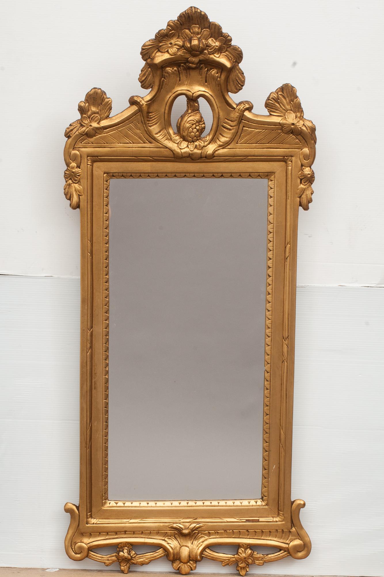 SPEGEL, gustaviansk, signerad, Stockholms hallstämpel 1777.