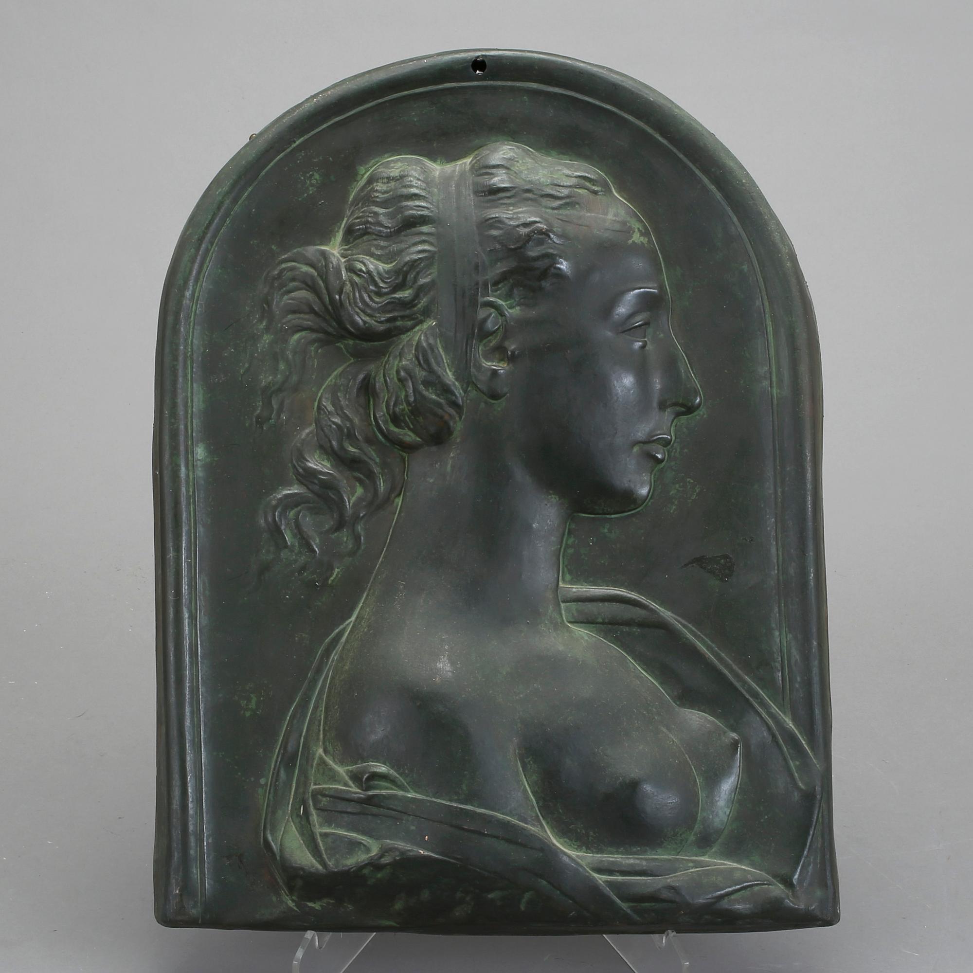 VÄGGRELIEF, patinerad koppar, 1900-talets första hälft.