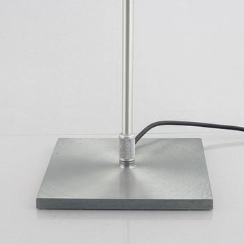 Paolo Rizzatto, bordslampor, ett par, "Costanzina", Luceplan, Italien.