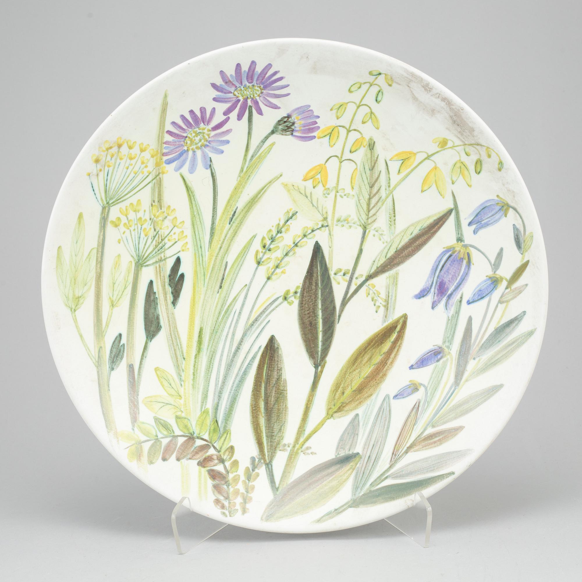 CARL-HARRY STÅLHANE & OSKAR DAHL, three stoneware plates, Rörstrand, Sweden, mid 20th century.