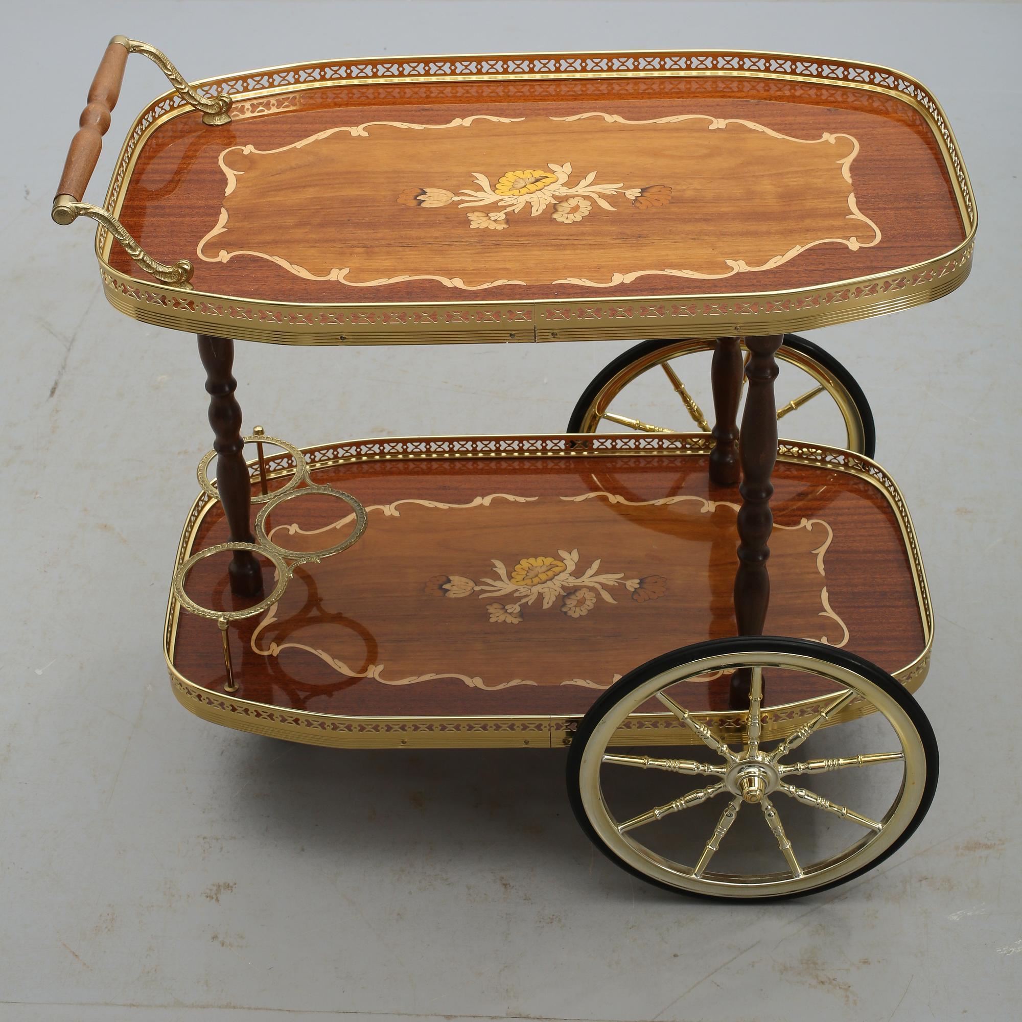SERVERINGSVAGN, 1900-talets andra hälft.