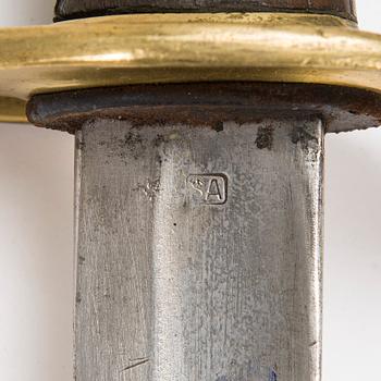 Sabre, Finnish, model 1927 (French model 1822) with scabbard.