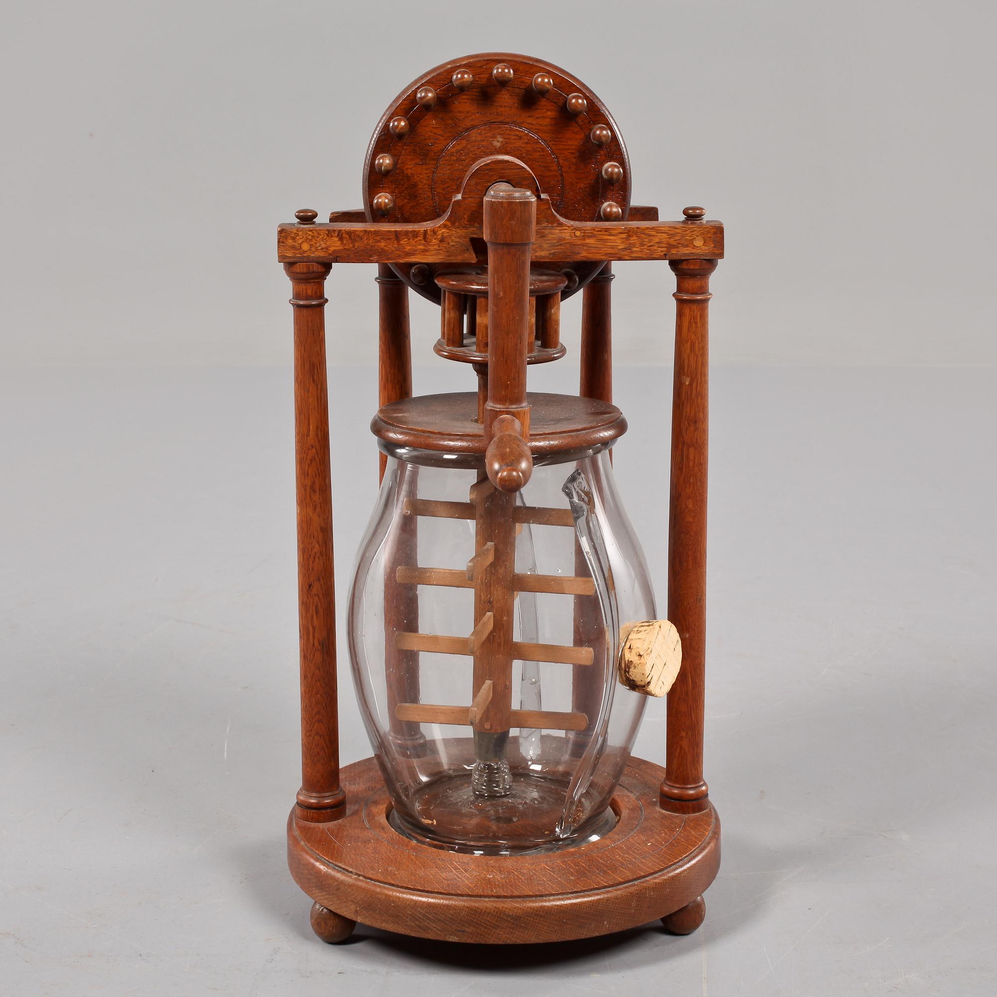 KÄRL FÖR VINTILLVERKNING, Frankrike, omkring sekelskiftet 1900.