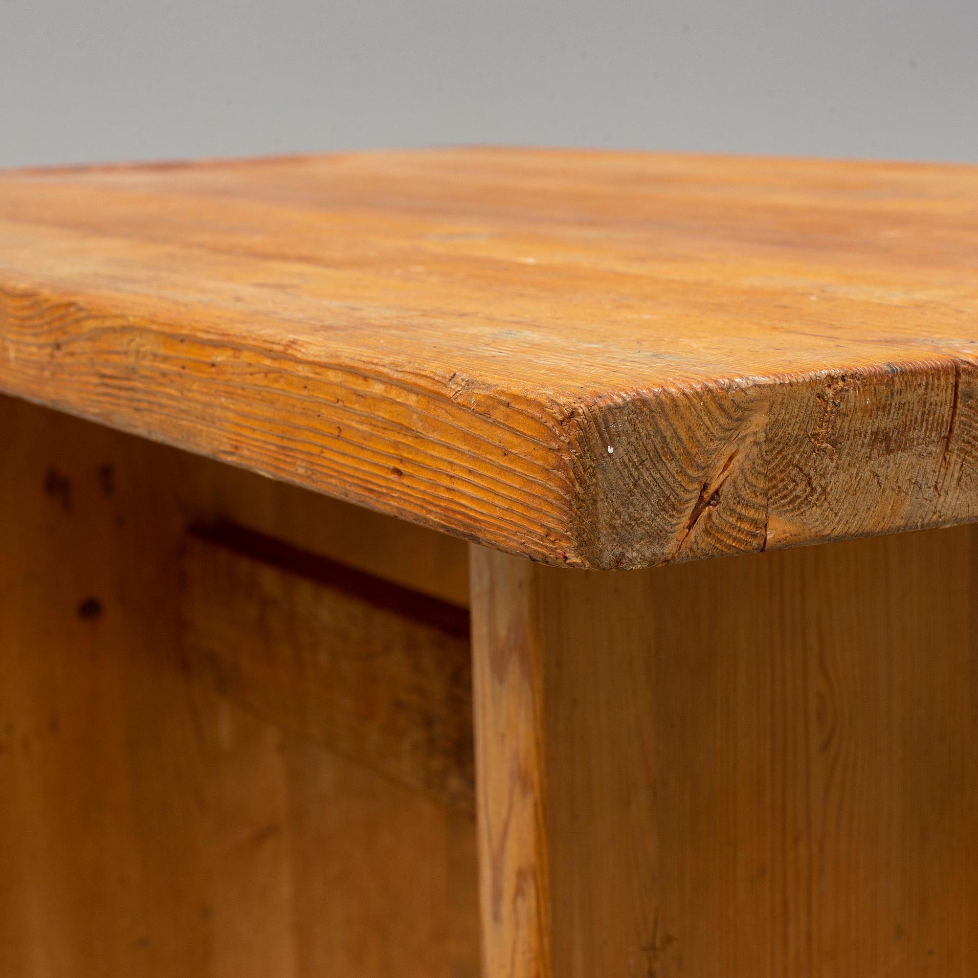 SPORTSTUGEMÖBEL, a pine table, Nordiska Kompaniet, attributed to Axel Einar Hjorth, Sweden 1930's.