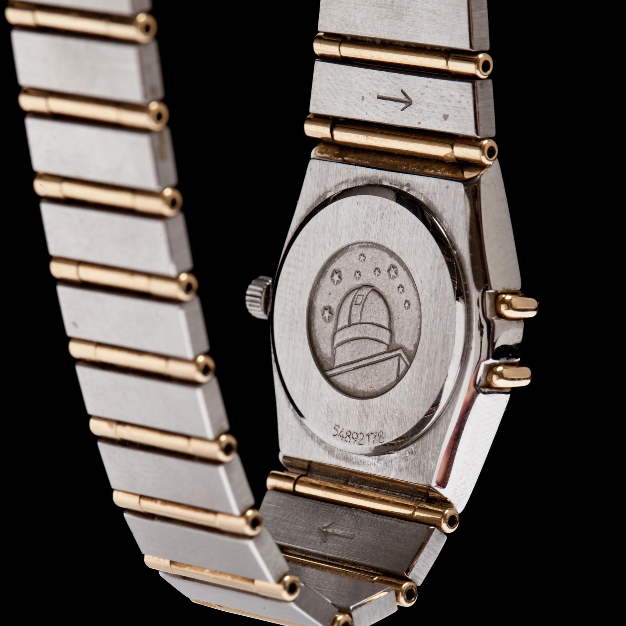 ARMBANDSUR, OMEGA CONSTELLATION. Guld på stål.