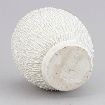 GUNNAR NYLUND, vas, chamotterat stengods, Rörstrand, Lidköping, 1900-talets andra hälft.