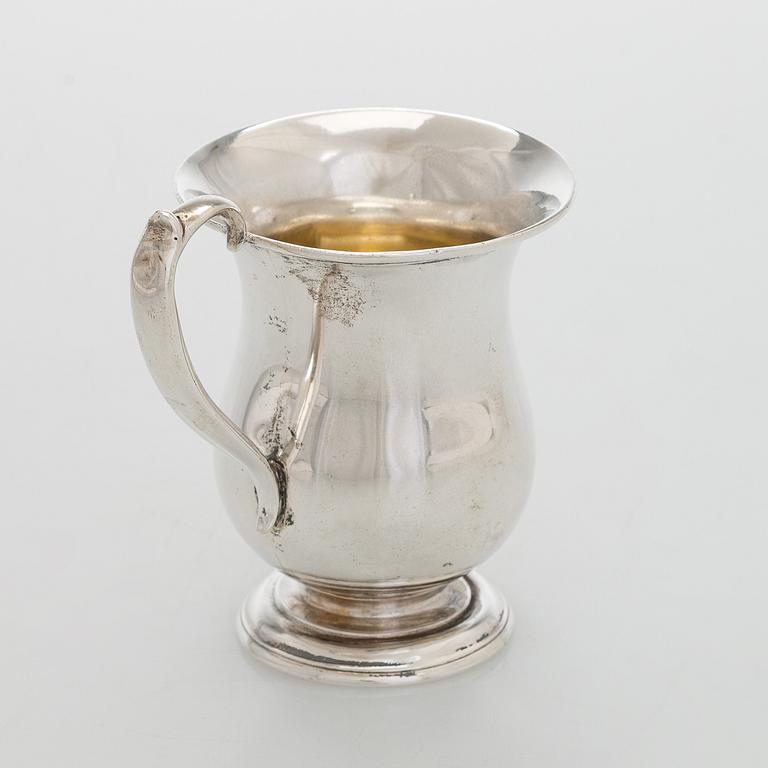 A silver mug, Carl Johan Tegelsten, St. Petersburg 1850s.