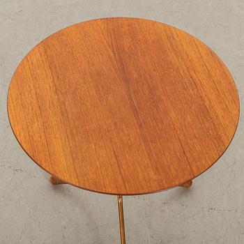 A SMAL SIDE TABLE "Albert" Alberts Tibro.