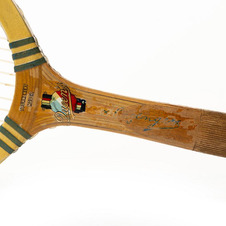 Tennis racket, provenance: King Gustaf V.