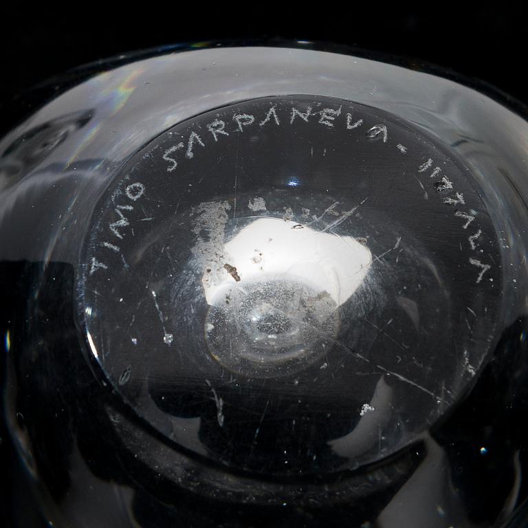 TIMO SARPANEVA, Two Glass Sculptures, "Sydän" (Heart), for Iittala, both signed.