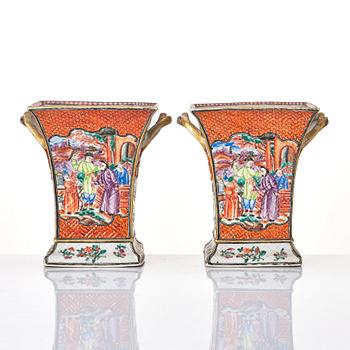 A pair of famille rose tulip vases, Qing dynasty, Qianlong (1736-95).