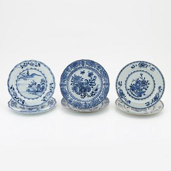 A set of six blue and white dishes, Qing dynasty, Qianlong (1736-95).