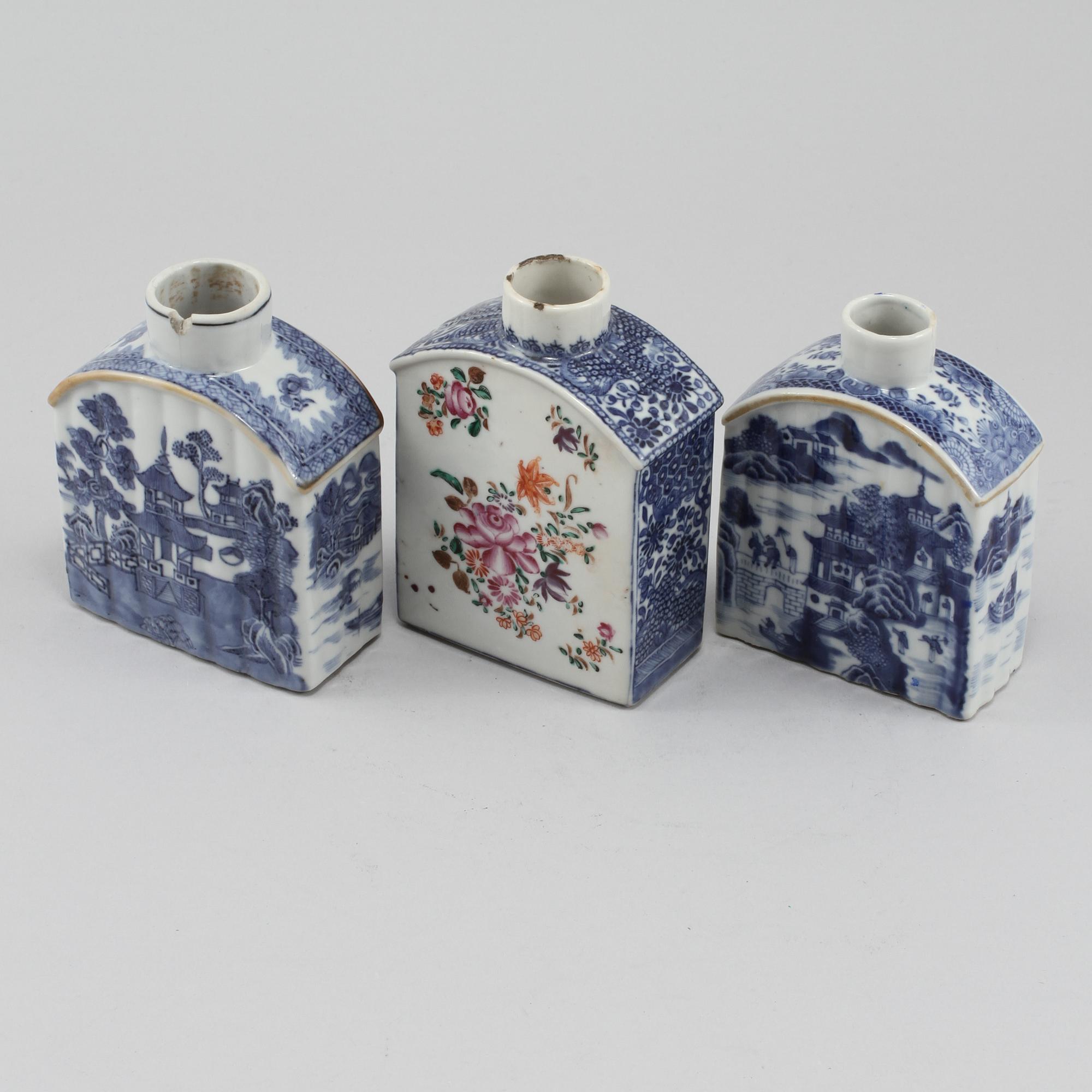 TEDOSOR, 3 st, porslin, Kina, Qianlong (1736-1795).