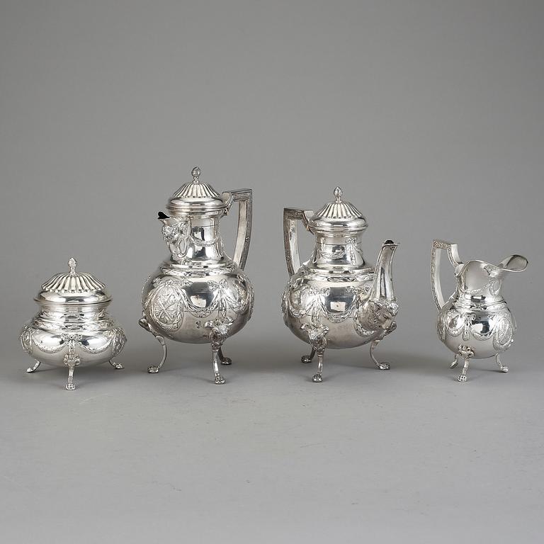 KAFFE- OCH TESERVIS, 4 delar, silver, Louis XVI-stil, fantasistämplar, 1900-talets första hälft. Tot ca 2080 gram.