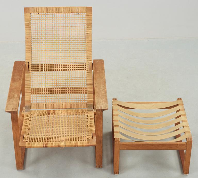 FÅTÖLJ samt FOTPALL, "2254", Børge Mogensen för Fredericia Møbelfabrik.