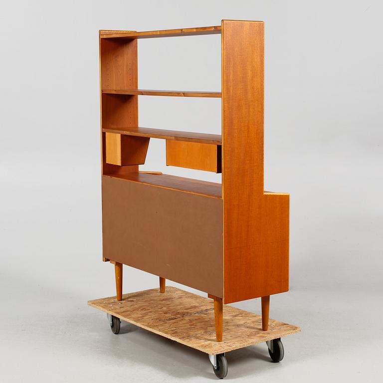 A 1950/60s bookshelf.