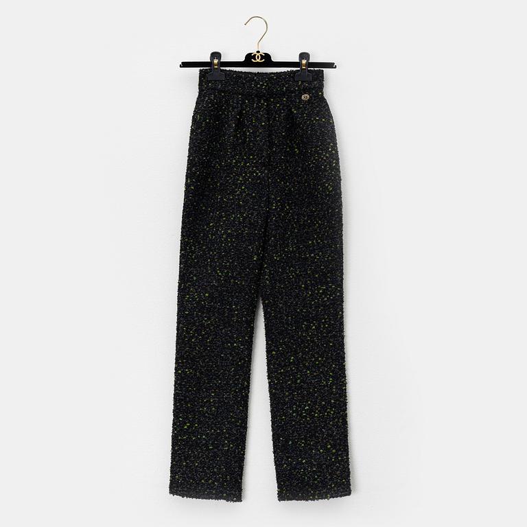 Chanel, a pair of 'Fantasy Tweed' pants, size 34.