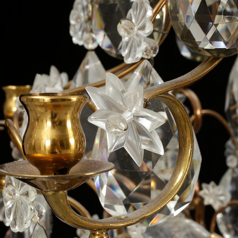 LJUSKRONA, rokokostil, 1900-talets första hälft. Höjd ca 80 cm.