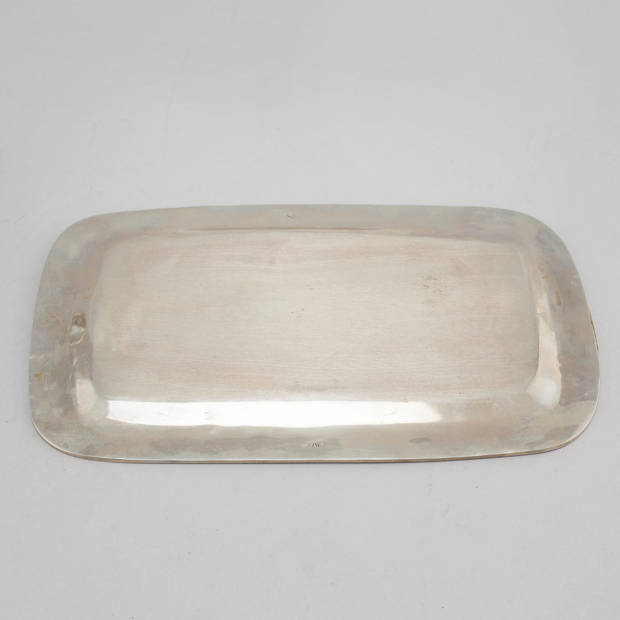Six liqeur glasses on a tray, mother of pearl and alpaca, Mexico, second half of the 20th century.