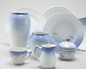 A porcelian set table ware of 57 pcs, Bing & Gröndahl, from the latter half of the 20th century.