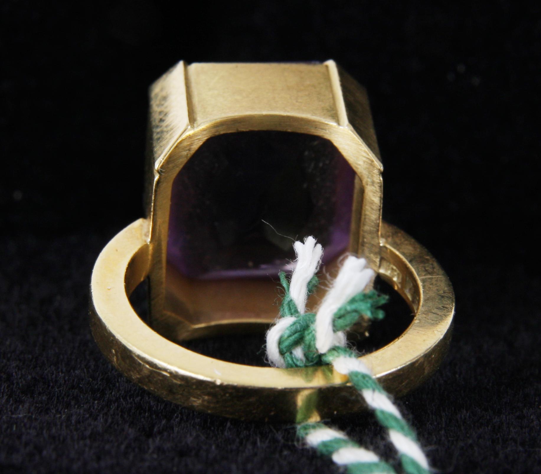 RING, 18K guld.