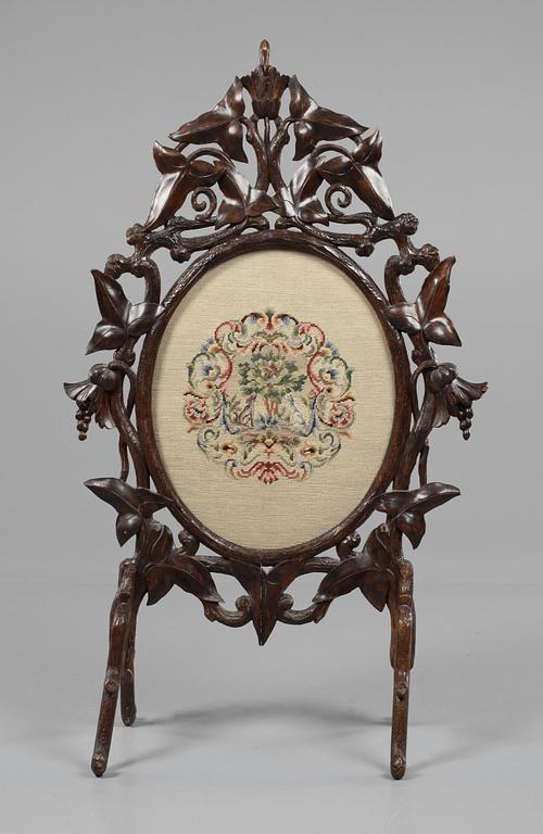 BRASSKÄRM, nyrokoko, 1800-talets andra hälft.