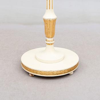 GOLVLAMPA, 1900-talets första hälft.