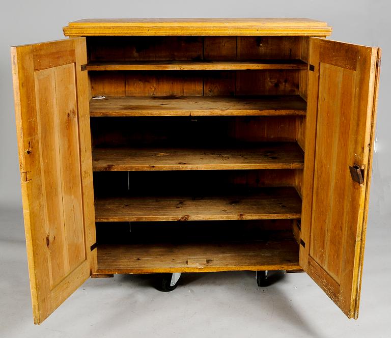 SKÄNK, 1800-tal, målad furu.