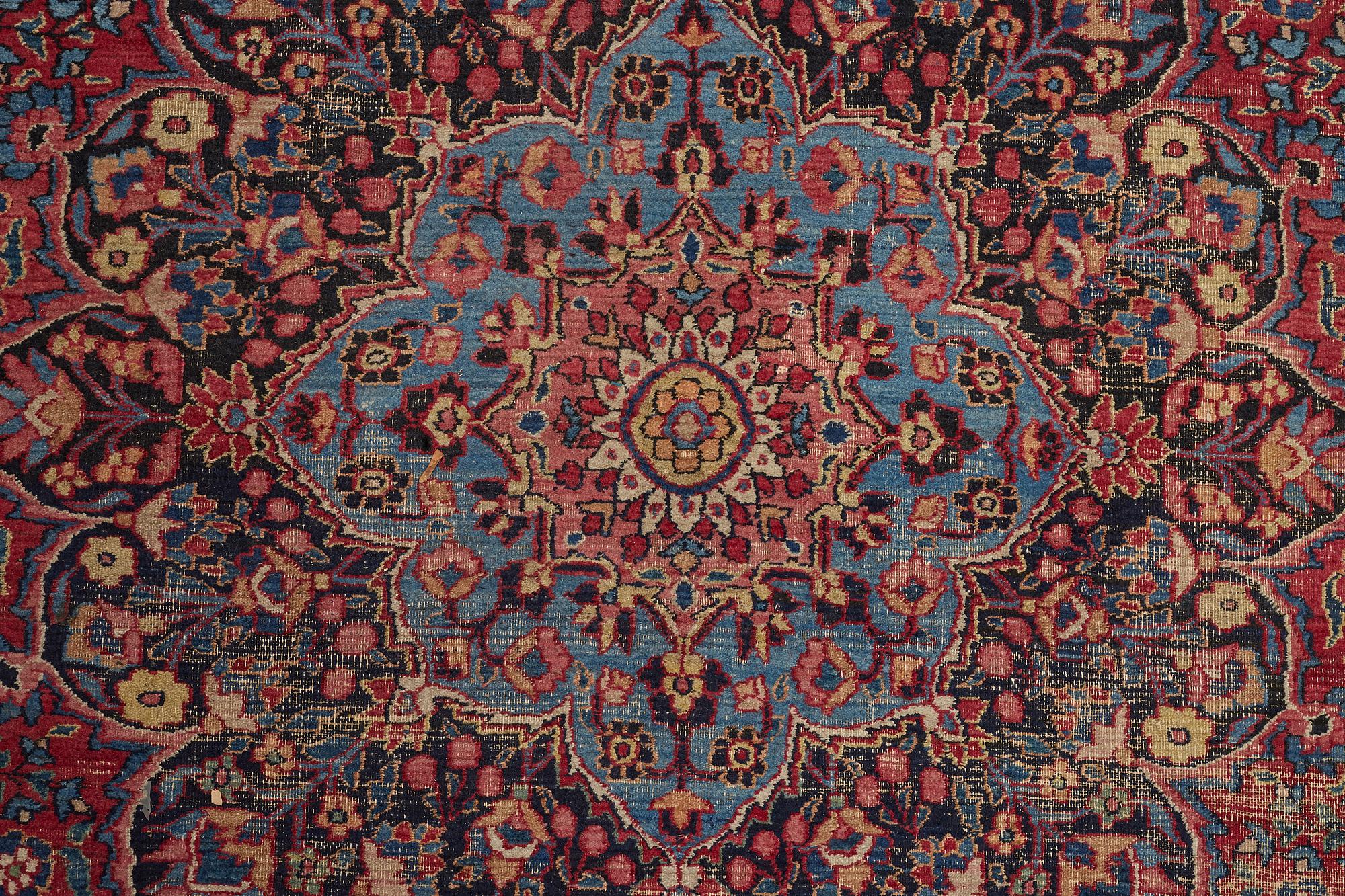 Matta, Antik Khorasan, ca 373 x 270 cm.