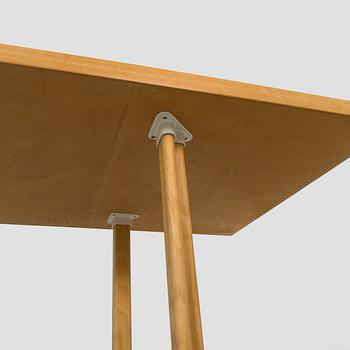 Alvar Aalto, ruokapöytä / neuvottelupöytä, malli 86, Artek, 1900-luvun loppu.