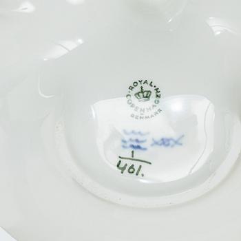 Royal Copenhagen, A 'Blue Fluted Plain' (Musselmalet riflet) porcelain cabaret dish, model 461, 1966.