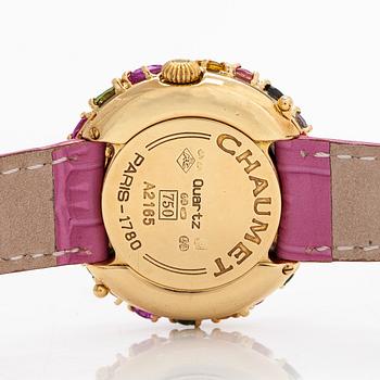 Chaumet, rannekello, 18K kultaa ja monivärisiä safiireja, 30,5 x 29,5 mm.