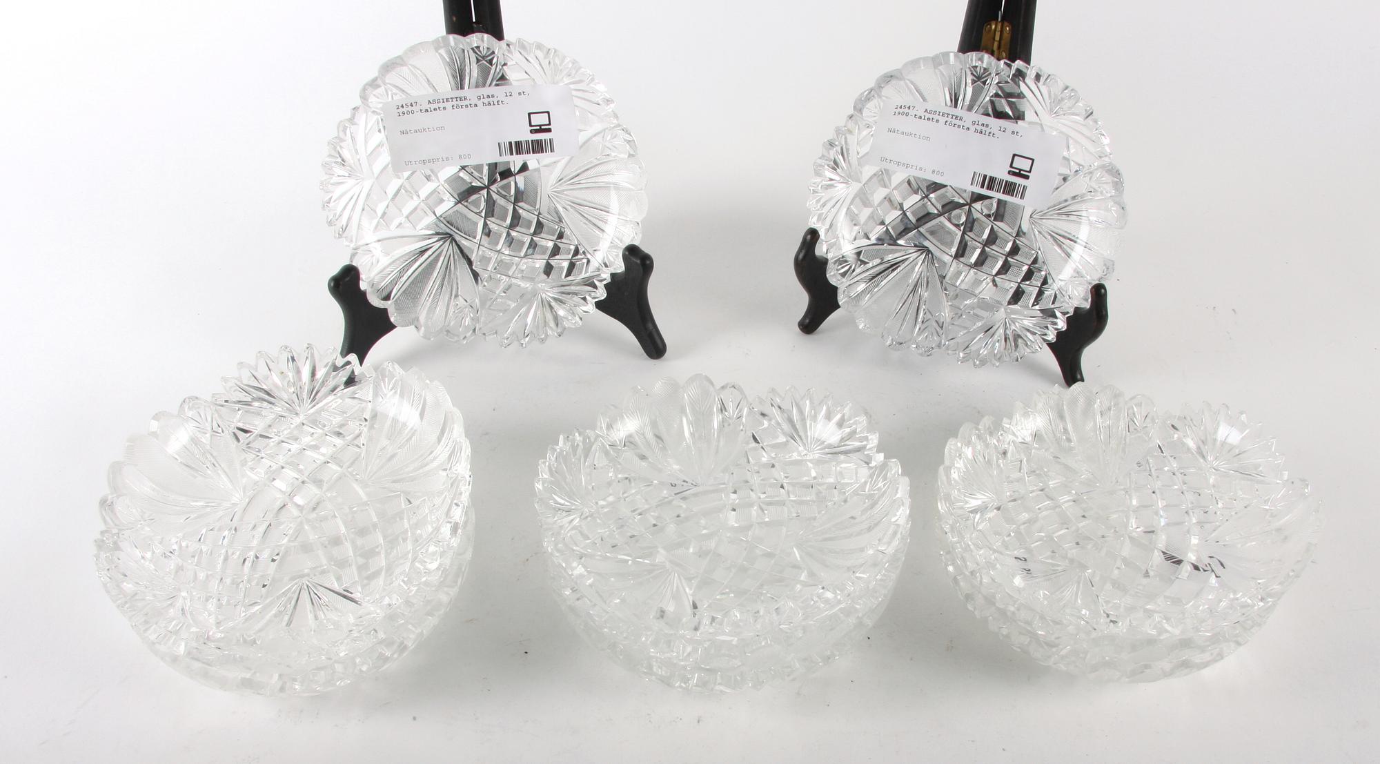 ASSIETTER, glas, 12 st, 1900-talets första hälft.