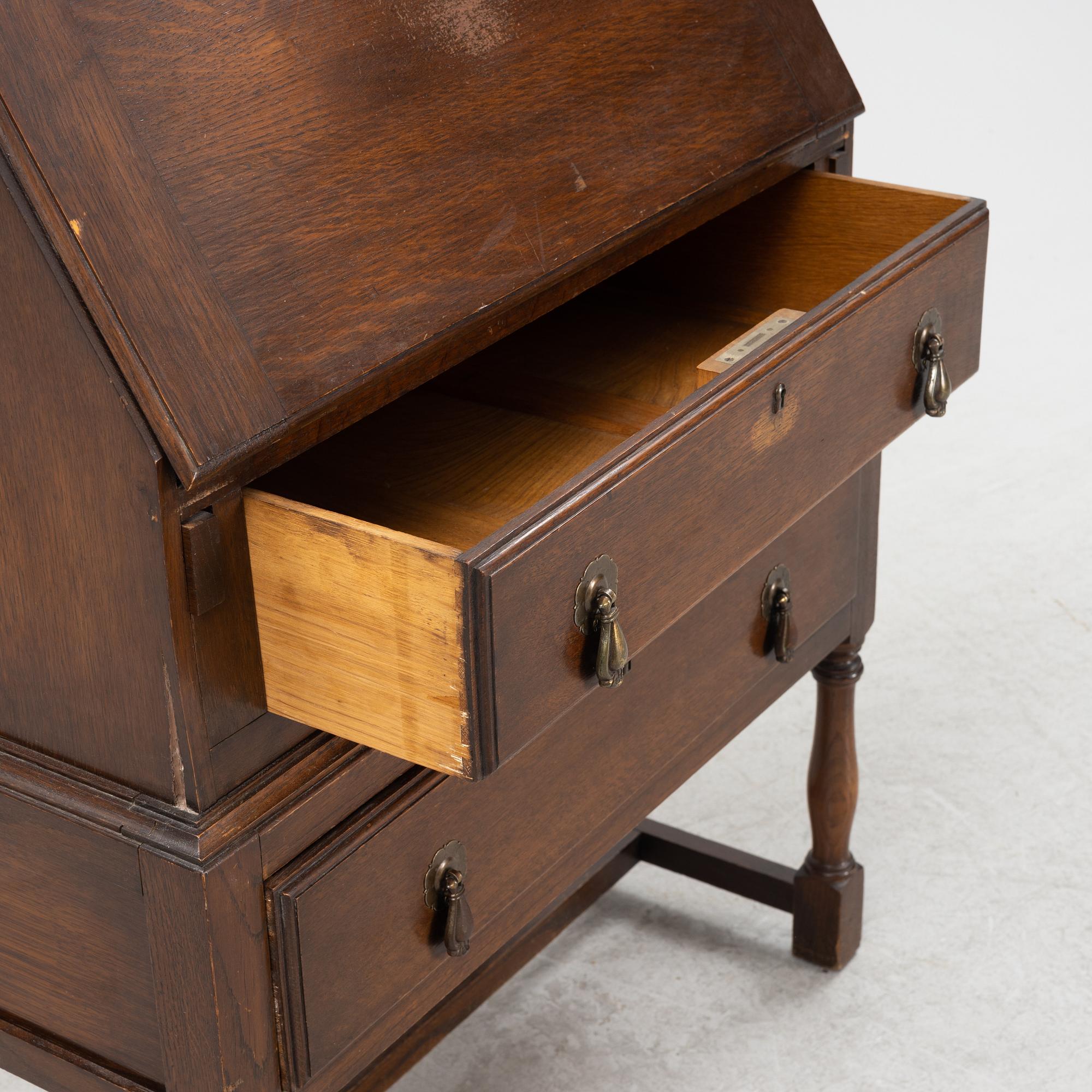 Display cabinet, Germany, 18th/19th century, with later secretaire.